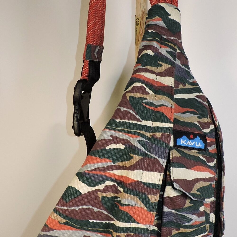 KAVU Aztec design Rope Sling Pack with Adjustable Rope Shoulder Strap. EUC - Picture 2 of 6